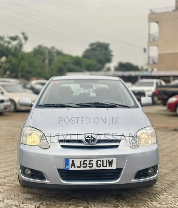 2006 Toyota Corolla Obama Hatchback - 1