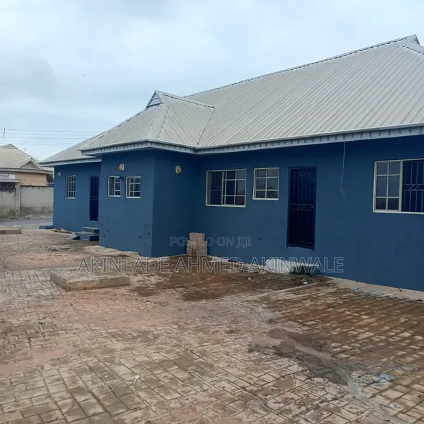3 Bedroom Block of Flats for Rent in Zion Estate, Lagelu - 1