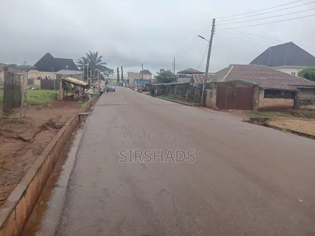 Cikakken Filin Ƙasa a kan Titin Mota, Orita Obele, Akure - 1