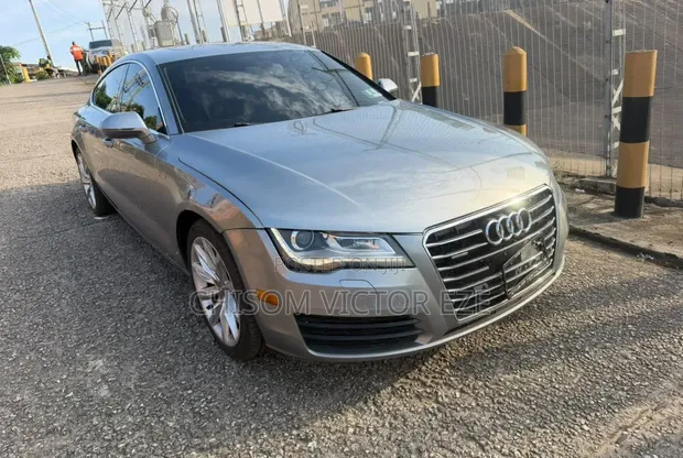2012 Audi A7 3.0 TSI Blue - 1