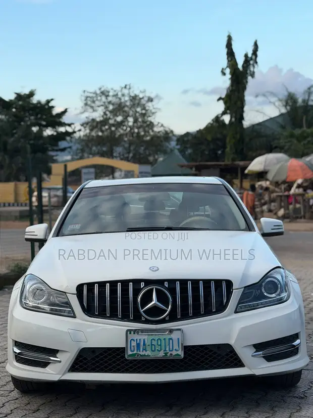 2013 Mercedes-Benz C300 Sport 4Matic Sedan AWD - 1
