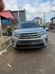 2017 Toyota Highlander Silver - 5