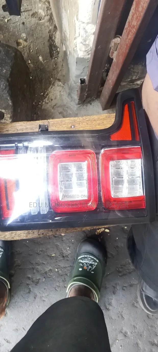 Range Rover 2015 Rear Light (Refurbished) - 1