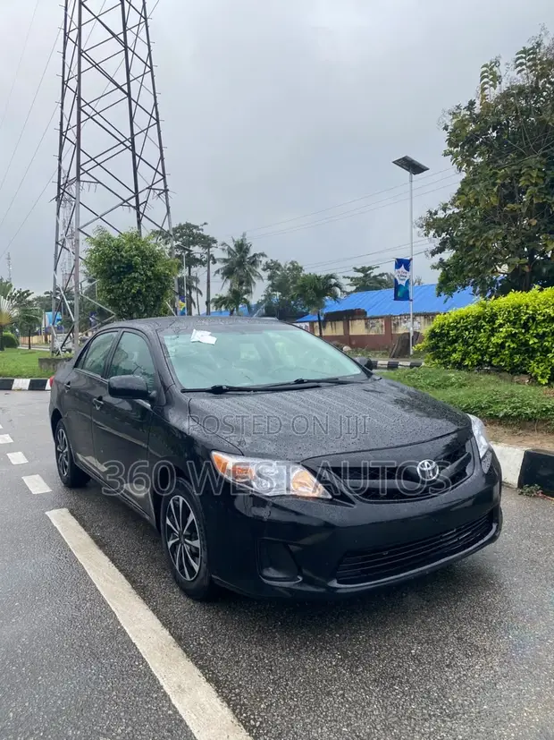 2012 Toyota Corolla LE Sedan - Wannan Waje Ne - 1