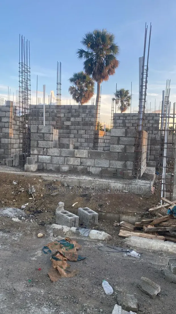 Small-Scale Building Project Execution - 1