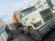 Mack Tank Truck - 2004 - 3