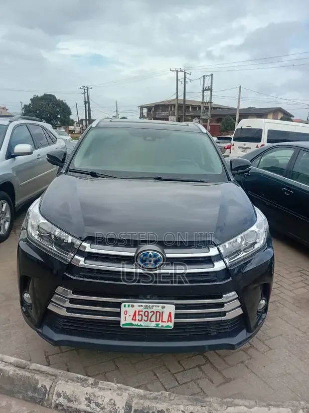 Toyota Highlander Hybrid 2018 Black - 1