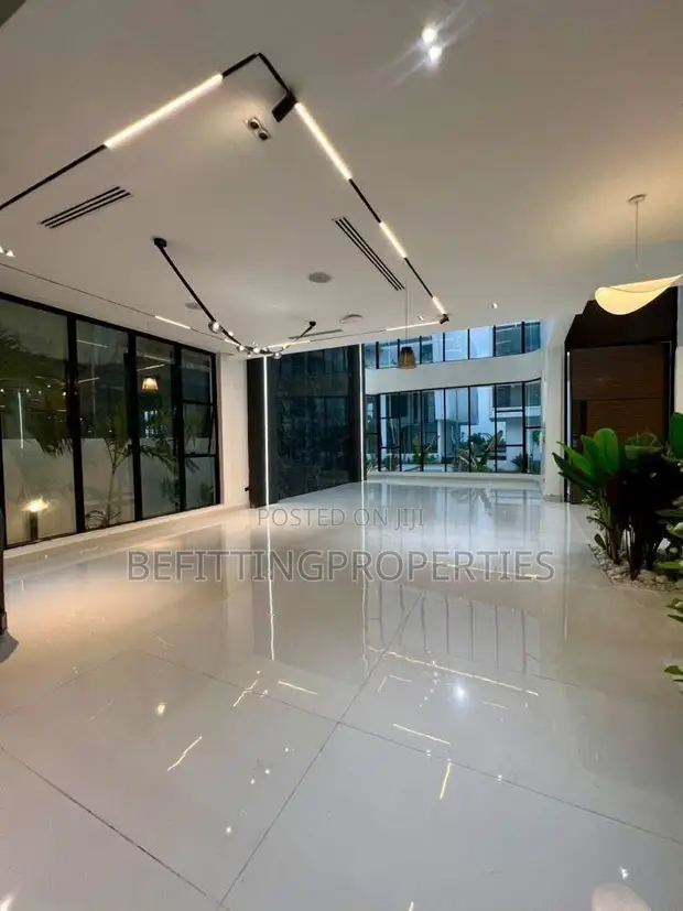 5 Bedroom Luxury House with Elevator in Osapa, Lekki - 1