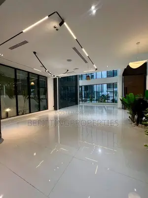 5 Bedroom Luxury House with Elevator in Osapa, Lekki