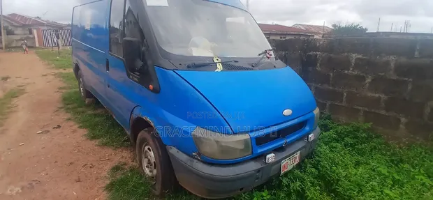 Ford Transit Bus 2000 - 1