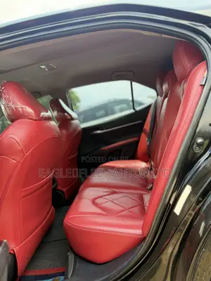 Toyota Camry SE 2.5L Baka 2019