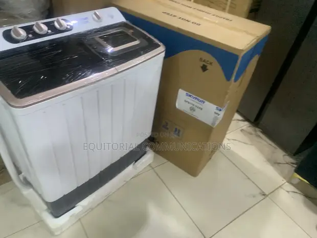 Skyrun SPB116-024S 11kg Manual Twin Tub Washing Machine - 1