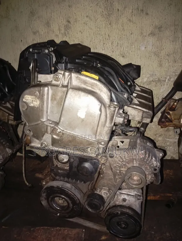 Renault Duster Engine (2014) - 1