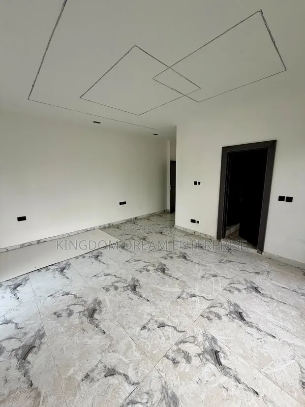 2-Bedroom Luxury Apartment for Sale in Banana Island, Ikoyi - 1