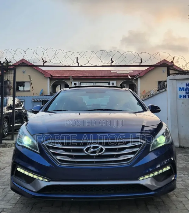 2015 Hyundai Sonata Sport 2.0T Sedan - Foreign Used - 1