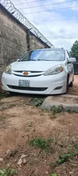 Toyota Sienna 2005 White - 3