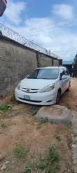 Toyota Sienna 2005 White - 4