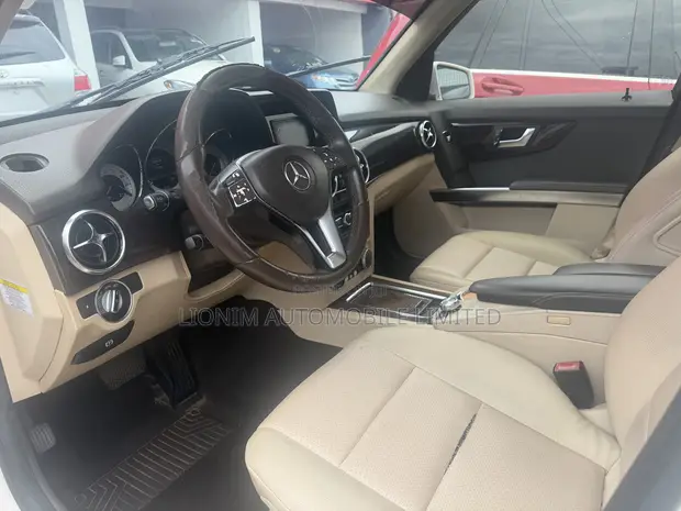 Mercedes-Benz GLK-Class 350 4MATIC 2013 White - 1