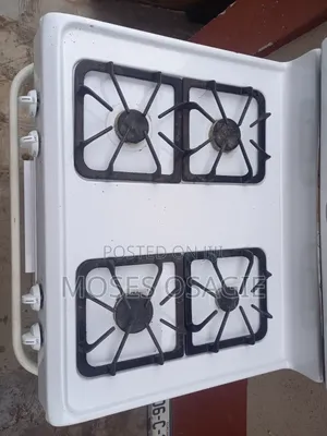 Croscill 4-Burner Gas Cooker