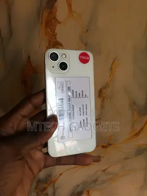Apple iPhone 13 128GB White