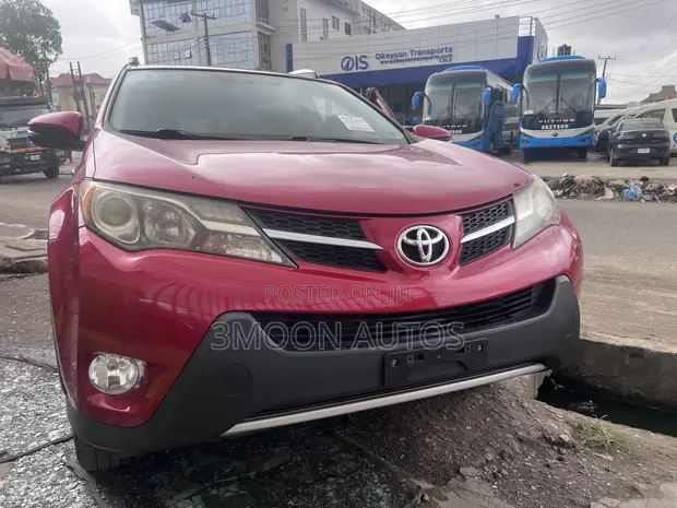 2014 Toyota RAV4 XLE 2.5L SUV - Red - 1