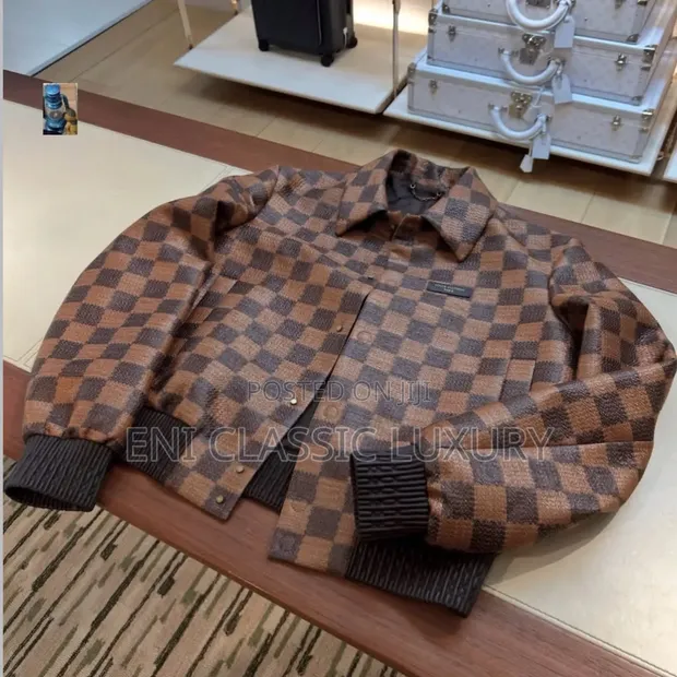 Louis Vuitton Jaketitin Fata Mai Girma - Brown - 1