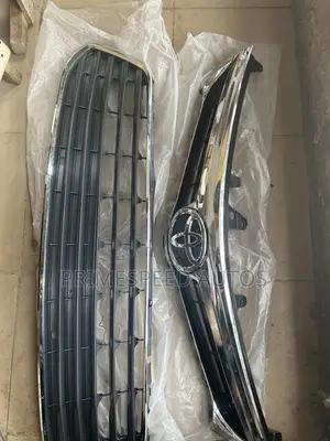 Toyota Avalon Front Grill (2014+)