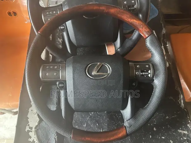 Lexus GX460 Steering Wheel (2010) - 1