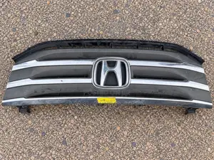 Honda Odyssey Upper Front Grille (2014-2017) - USA Imported