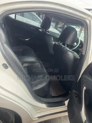 2011 Lexus IS250 White