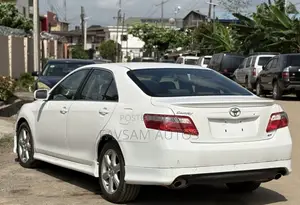 Toyota Camry SE 2007 Fari
