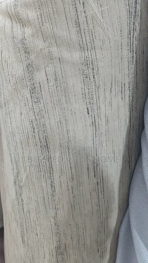 Premium Brown Curtain tare da Strips - Home Interiors