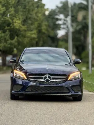 Mercedes-Benz C300 2022 Blue