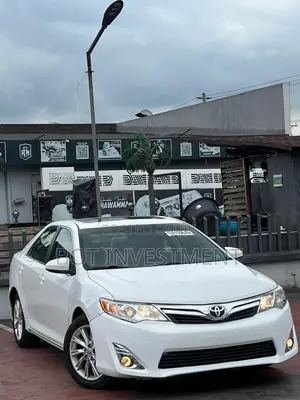 2013 Toyota Camry LE White