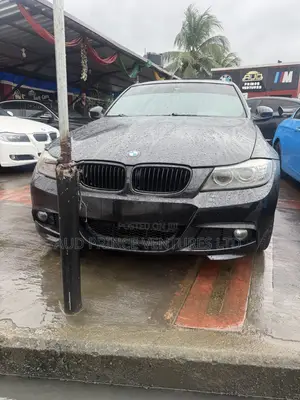 BMW 328i 2011 Black