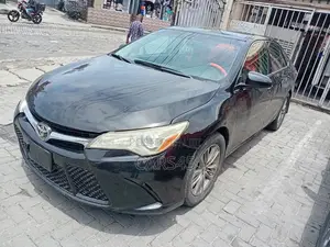 Toyota Camry 2016 Baki