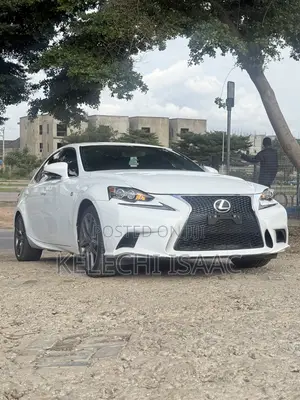 Lexus IS 250 4WD 2014 Fari