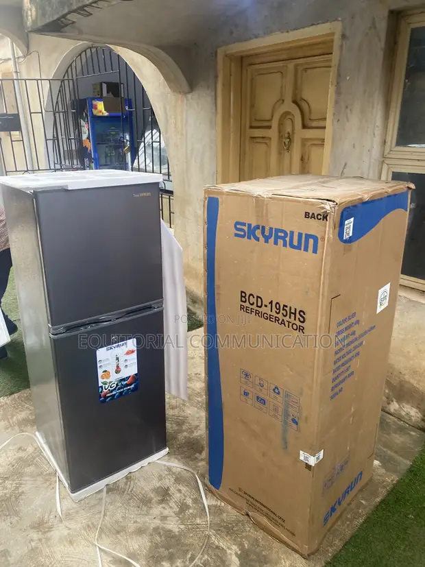 Skyrun BCD-195HS 195L Top Freezer Refrigerator - 1