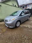 2015 Toyota Sienna XLE Premium AWD Minivan - 2