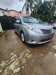 2015 Toyota Sienna XLE Premium AWD Minivan - 3