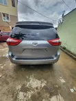 2015 Toyota Sienna XLE Premium AWD Minivan - 4