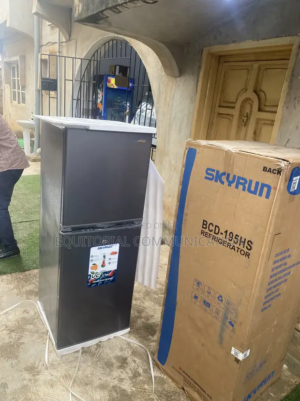 Skyrun BCD-195HS 195L Top Freezer Fridge - Brand New - 1