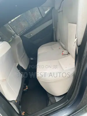 2015 Toyota Corolla LE Sedan - Foreign Used