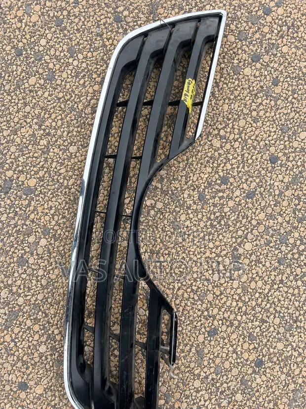 Toyota Camry 2010-2011 Front Grille - 1