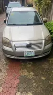 Toyota Avensis 1.8 C Combi 2005 Silver - 1