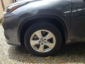 Toyota Highlander 2023 Gray