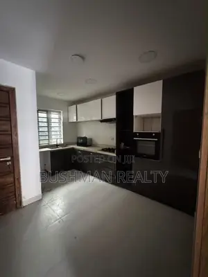 4-Bedroom Duplex da Gym & BQ a Lekki Phase 1