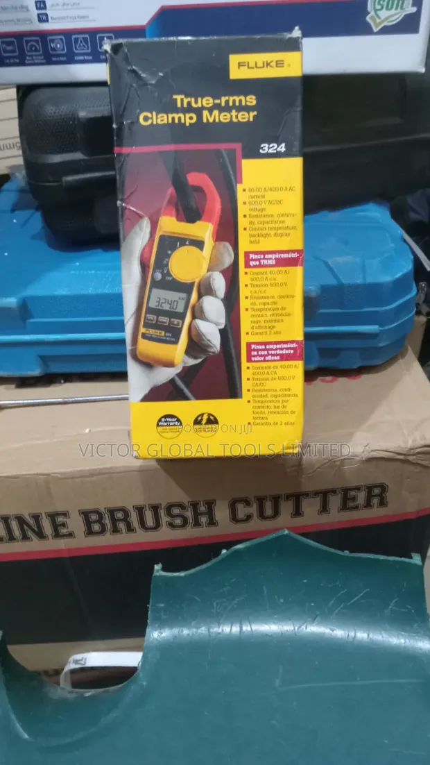 Fluke 324 Digital True RMS Clampmeter - 1
