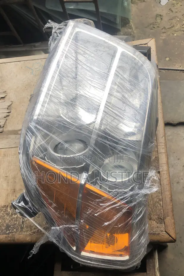 Honda Pilot Headlight 2006 - 1