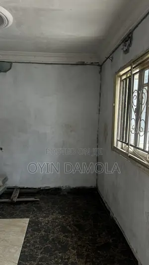 1 Bedroom Room & Parlour in Opere, Akala Express for Rent
